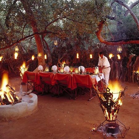 Sanctuary Makanyane Safari Lodge マディクウェ野生保護区 エクステリア 写真