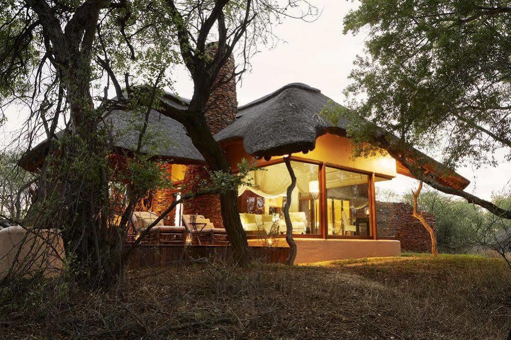 Sanctuary Makanyane Safari Lodge マディクウェ野生保護区 エクステリア 写真